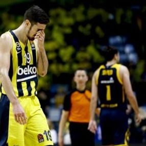 Fenerbahçe Avrupa Ligi'nde Khimki'ye yenildi