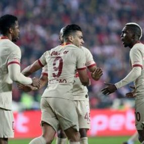 Galatasaray, Sivasspor ile berabere kaldı