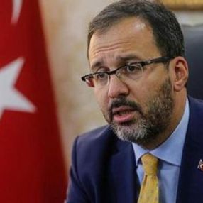 Bakan Kasapoğlu, maçların ertelenmesiyle ilgili konuştu