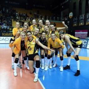 Vakıfbank, Voleybol Şampiyonlar Ligi'nde yarı finalinde