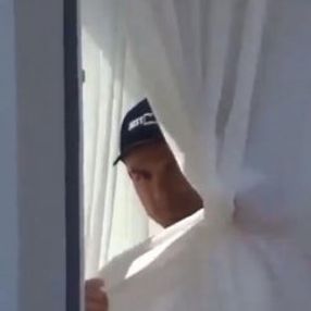 Ronaldo kendisini eve kapattı