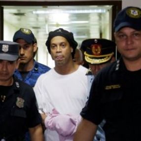 Mahkemeden Ronaldinho'ya ret