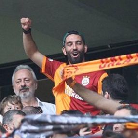 Arda Turan: G.Saray'ı tribünden desteklerim
