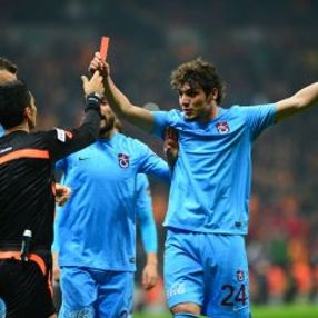 Deniz Ateş Bitnel: Dik duruş sergiledim