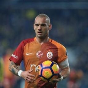 Sneijder'in hedefi Galatasaray'ı çalıştırmak