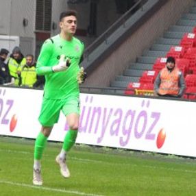 Beşiktaş ve F.Bahçe Nurullah'ın peşinde