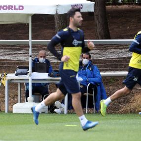 Fenerbahçe'de futbolcular tedirgin