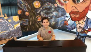 TEKNOFEST'te Cumhurbaşkanı Erdoğan'a piyano çalınca, Külliye'ye davet edildi