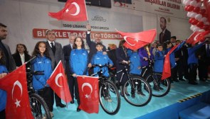 Gaziantep'te bin 500 lisanslı sporcuya bisiklet dağıtıldı