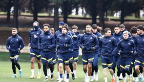 Fenerbahçe'nin Adana Demirspor maçı kamp kadrosu belli oldu