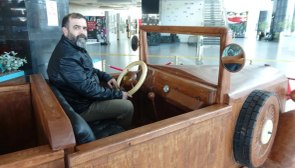 Kırşehir'de Atatürk'ün 1934 yılında kullandığı otomobilin ahşap versiyonu yapıldı