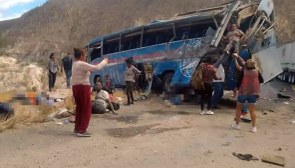 Meksika’da feci kaza: 17 ölü, 13 yaralı