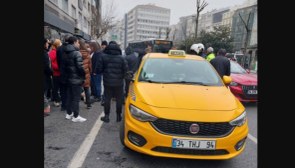 İstanbul Şişli'de taksi şoförü, yolcusunu darbetti