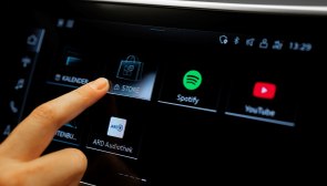 Volkswagen modellerine uygulama mağazası geliyor