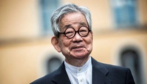 Nobel ödüllü Japon yazar Kenzaburo Oe hayatını kaybetti