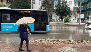 Antalya'da sağanak yağış etkili oldu: Yetkililer uyarılarda bulundu