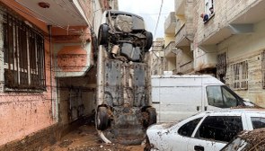Şanlıurfa'da sel felaketinin bilançosu! Ev ve arabalar hasar aldı...