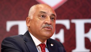 Mehmet Büyükekşi: Kız çocuklarımızı futbola kazandırmak için çalışıyoruz