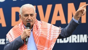 Binali Yıldırım:  İzmir Marşı'yla girdiler, 14 Mayıs'tan sonra mehtere döndüler