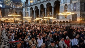 Ayasofya'da İstanbul'un fethi için mevlit okundu