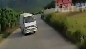 Adana’da 3 kişinin öldüğü kaza kamerada