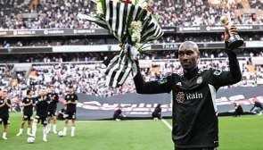 Atiba Hutchinson'dan Beşiktaş'a veda