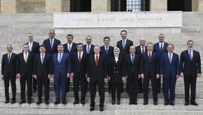 Türkiye Yüzyılı başladı! Cumhurbaşkanlığı Kabinesi Ata'nın huzurunda