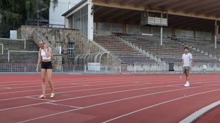 Alica Schmidt, 400 metre yarışında Mats Hummels'i geçti