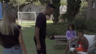 Eran Zahavi'nin evine silahlı soygun