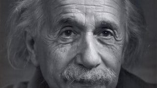 Albert Einstein kimdir