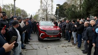 Togg'u makam aracı olarak kullanan ilk isim Mustafa Varank oldu