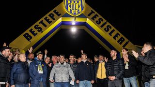 Ankaragücü taraftarı, Faruk Koca'ya destek oldu