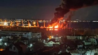 Ukrayna, Kırım'da Rus çıkarma gemisini vurdu