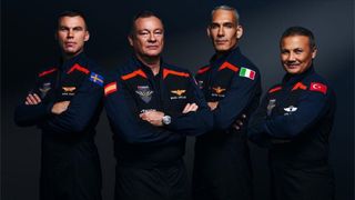 Alper Gezeravcı'nın içinde bulunduğu Crew Dragon kapsülü uzay istasyonuna ulaştı