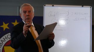 Aziz Yıldırım'dan Ali Koç'a sert sözler: U19 kararı armamıza bir hakarettir