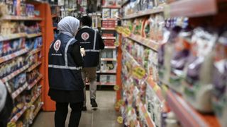 Fahiş fiyat artışı ve stokçuluk cezası ağırlaşıyor: Görüşmeler sürüyor