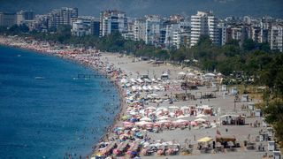 Mehmet Nuri Ersoy: Antalya'da ilk 5 ayda 3,9 milyon ziyaretçi ağırlandı