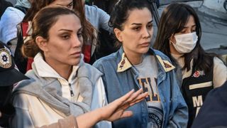 Sıla Doğu'dan Dilan Polat açıklaması: Artık telefon yasak