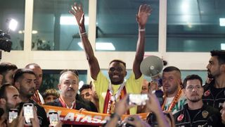 Galatasaray'ın yeni forveti Osimhen İstanbul'da