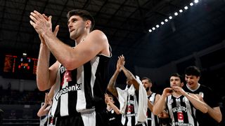 Beşiktaş'tan pota zaferi: Türkiye Kupası'nda 13 yıl sonra finalde