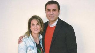 Selahattin Demirtaş, Adalet Bakanlığı'nın izniyle eşinin ameliyatına refakat etti