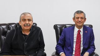 Özgür Özel'den Sırrı Süreyya Önder için taziye mesajı