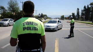 Kanun teklifi komisyondan geçti: Trafik cezaları artırılıyor