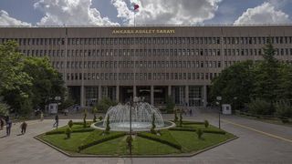 Ankara Adliyesi'nde savcının şifresiyle dosyaları kapattı, tutuklandı