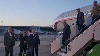 Rusya heyeti görüşmeler için İstanbul'a geldi