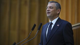 İzmir çöpe teslim oldu: Özgür Özel konuya değinmedi