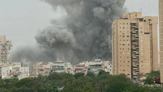 İran'dan İsrail'e yeni füze saldırısı: 3 kişi öldü