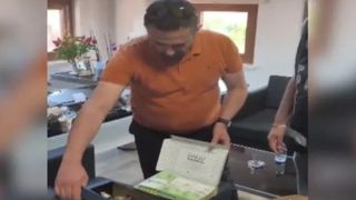 Manavgat Belediyesi'ne yolsuzluk operasyonu: Baklava kutusunda rüşvet alırken yakalandı