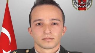 Kuzey Irak'ta şehit düşen askerin yürek yakan videosu