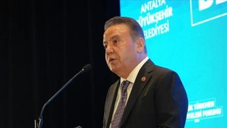 Muhittin Böcek geçici olarak görevinden uzaklaştırıldı